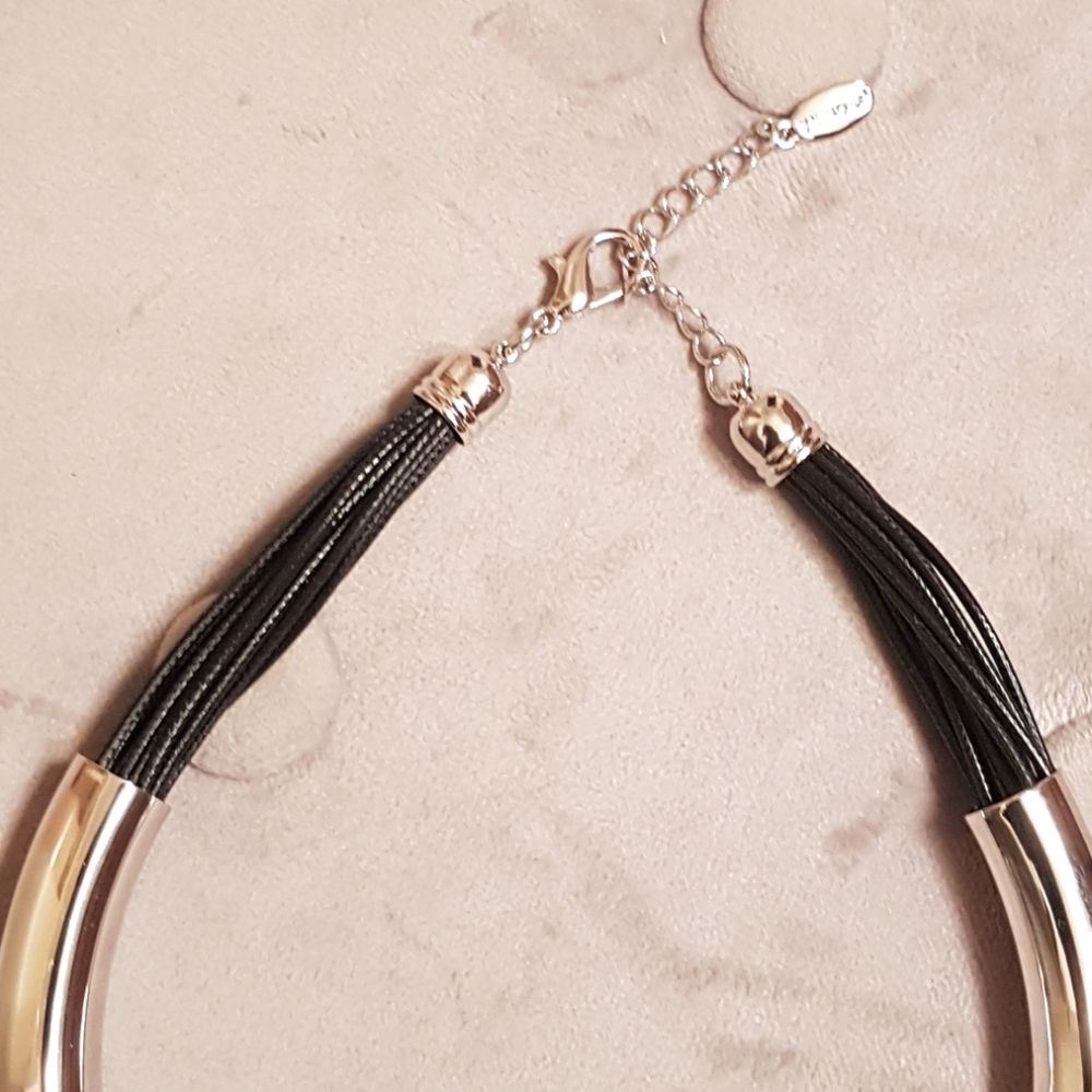 Unique quality fashion necklace - Picture 3 of 3